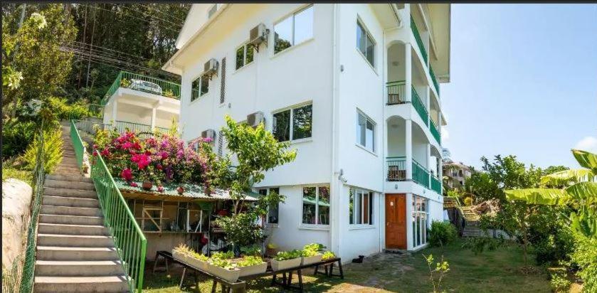 Manfiyo Guest House Anse Boileau Zewnętrze zdjęcie